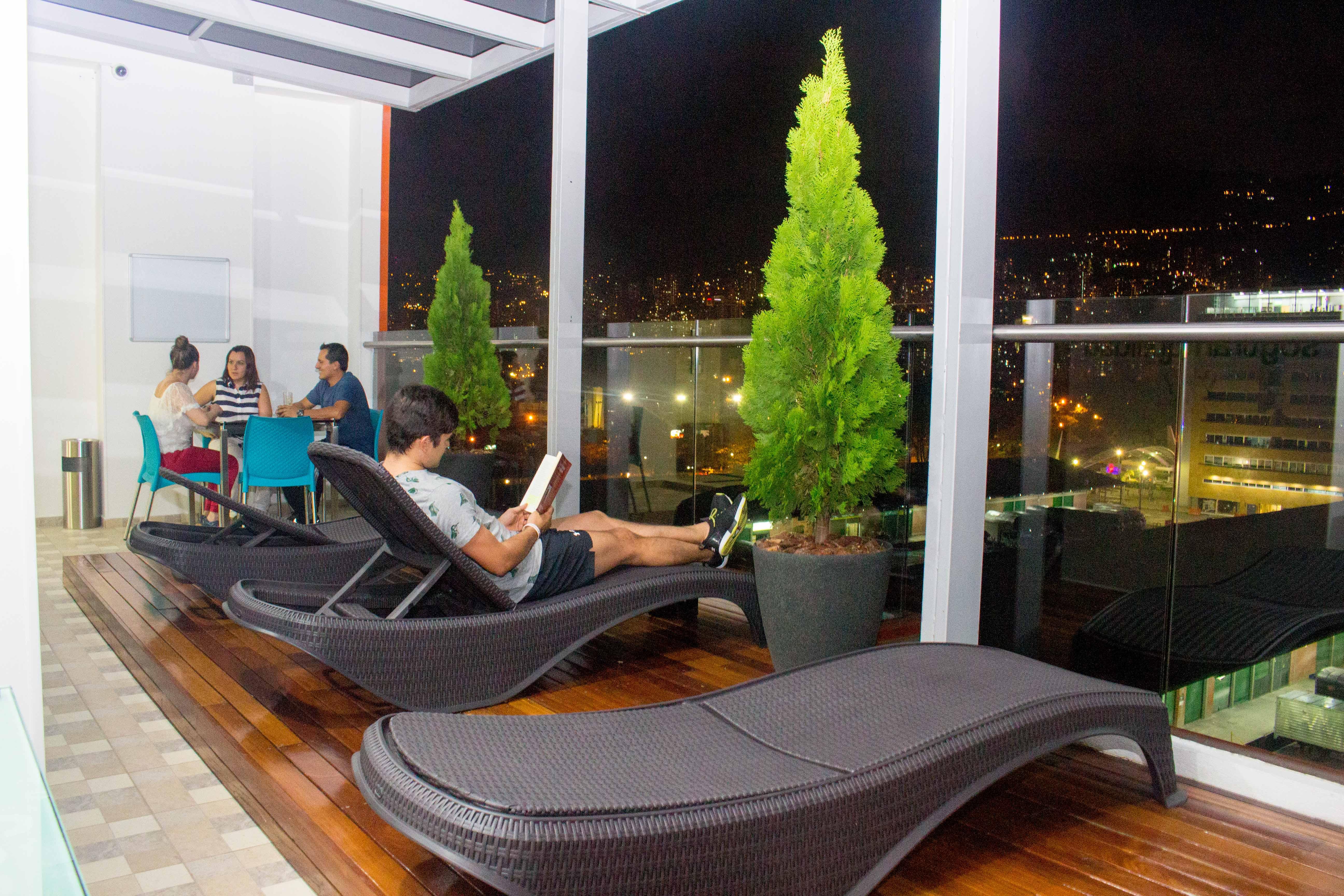 Hotel Sixtina Plaza Medellin Itagüí Esterno foto